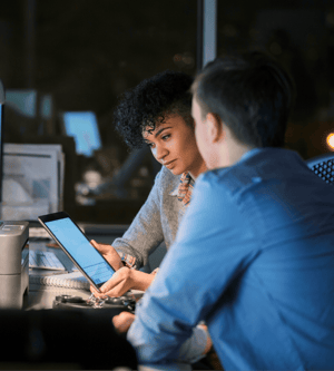 technology-partners-at-laptop-min